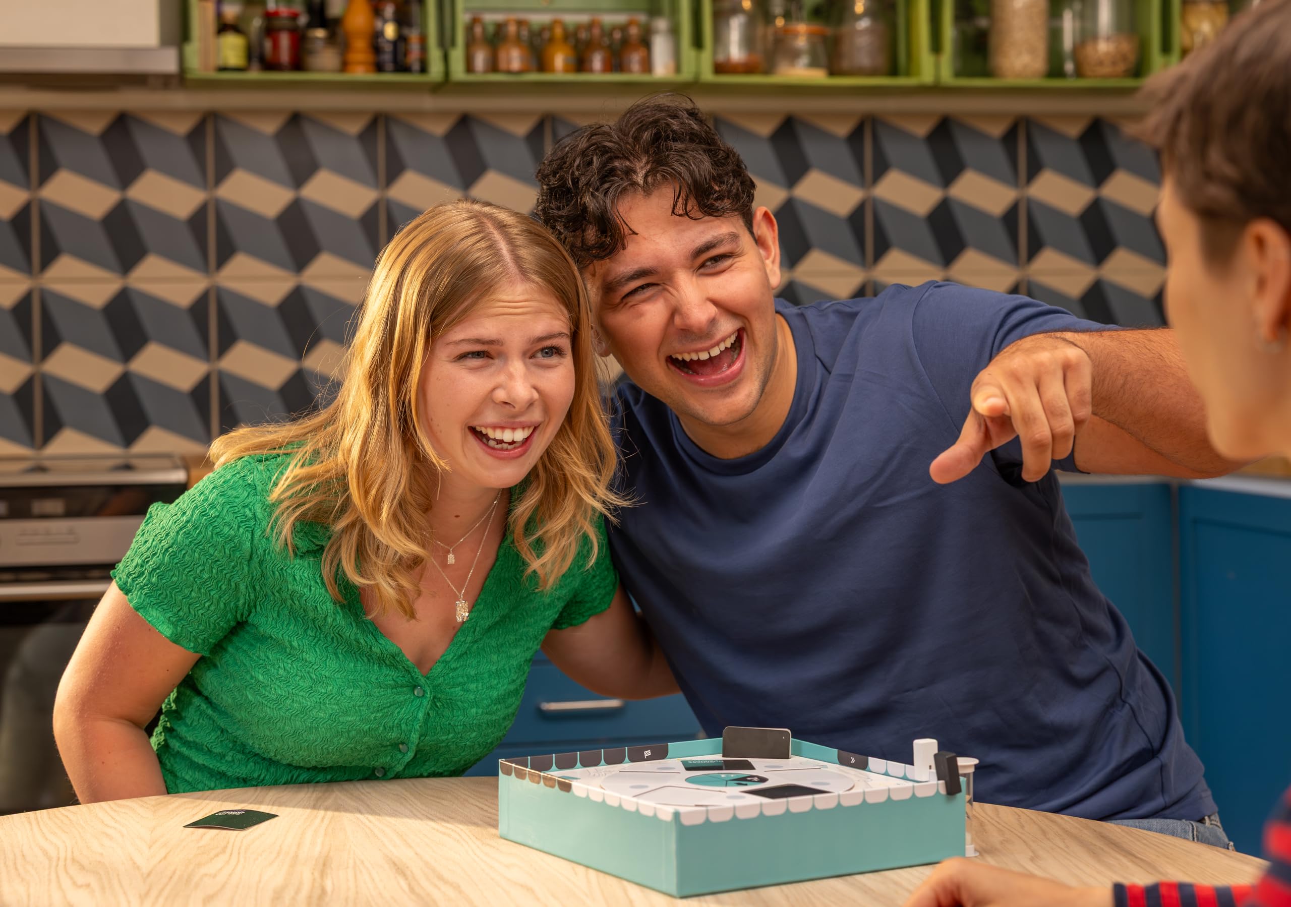 asmodee-hint-refresh-2025-partyspiel-neue-version-deutsch image 5