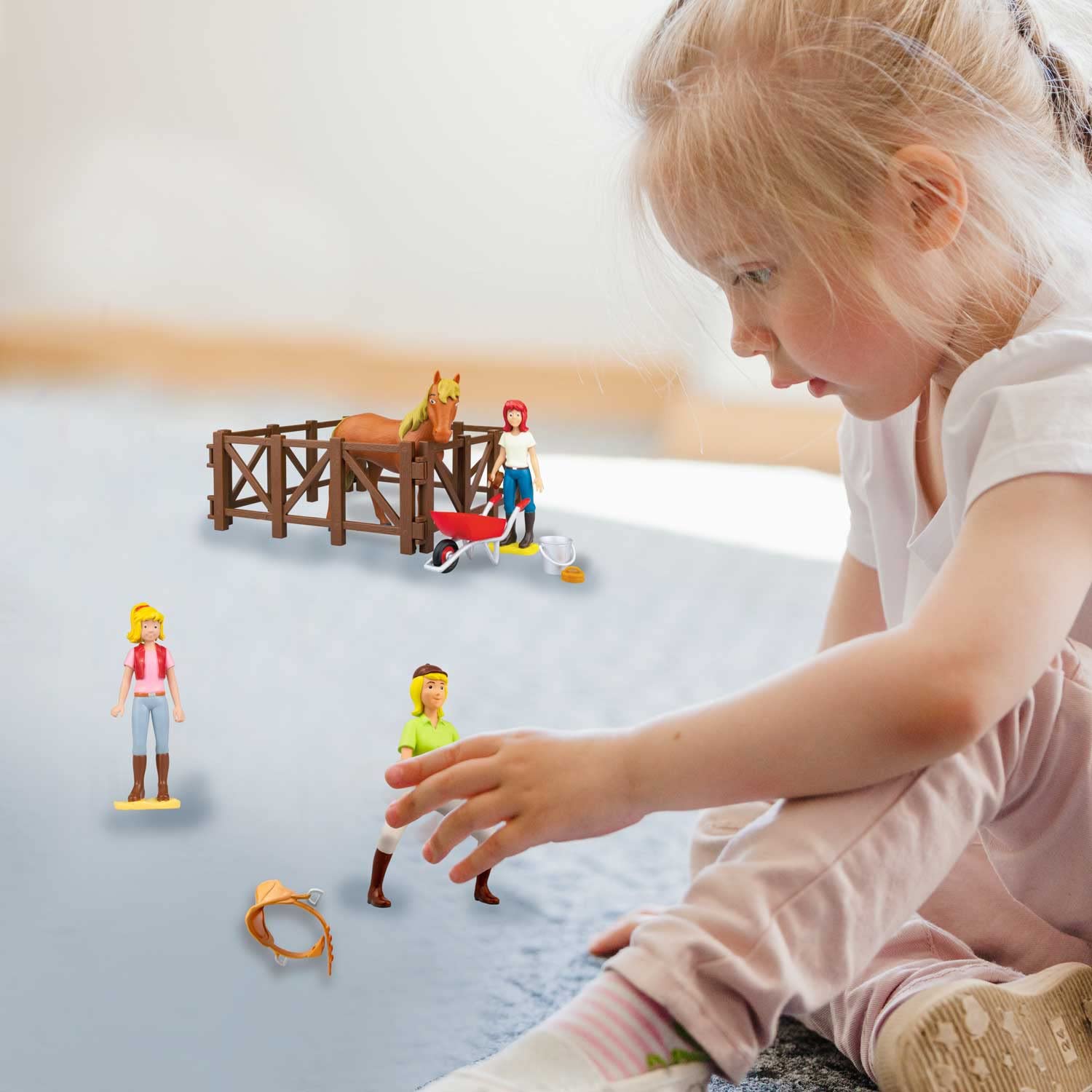 craze-galupy-bibi-tina-susanne-spielfigur-mit-sattel image 2