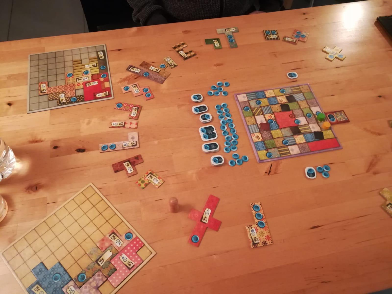 Schön puzzelig