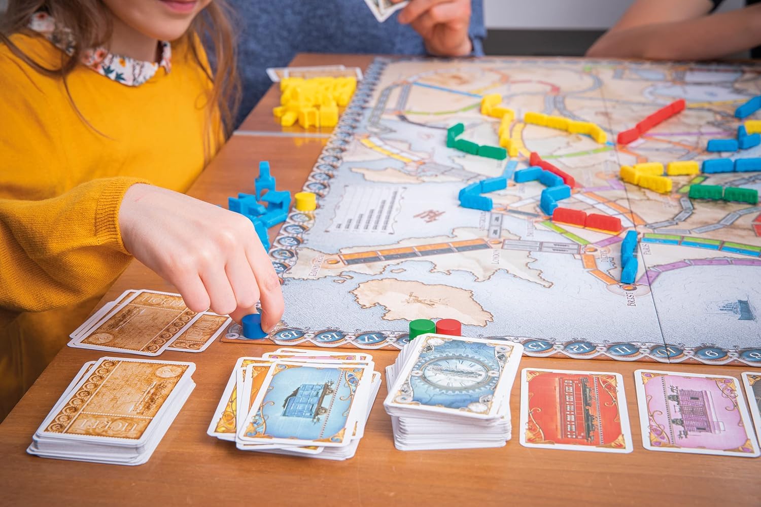 days-of-wonder-zug-um-zug-europa-grundspiel-deutsch image 5