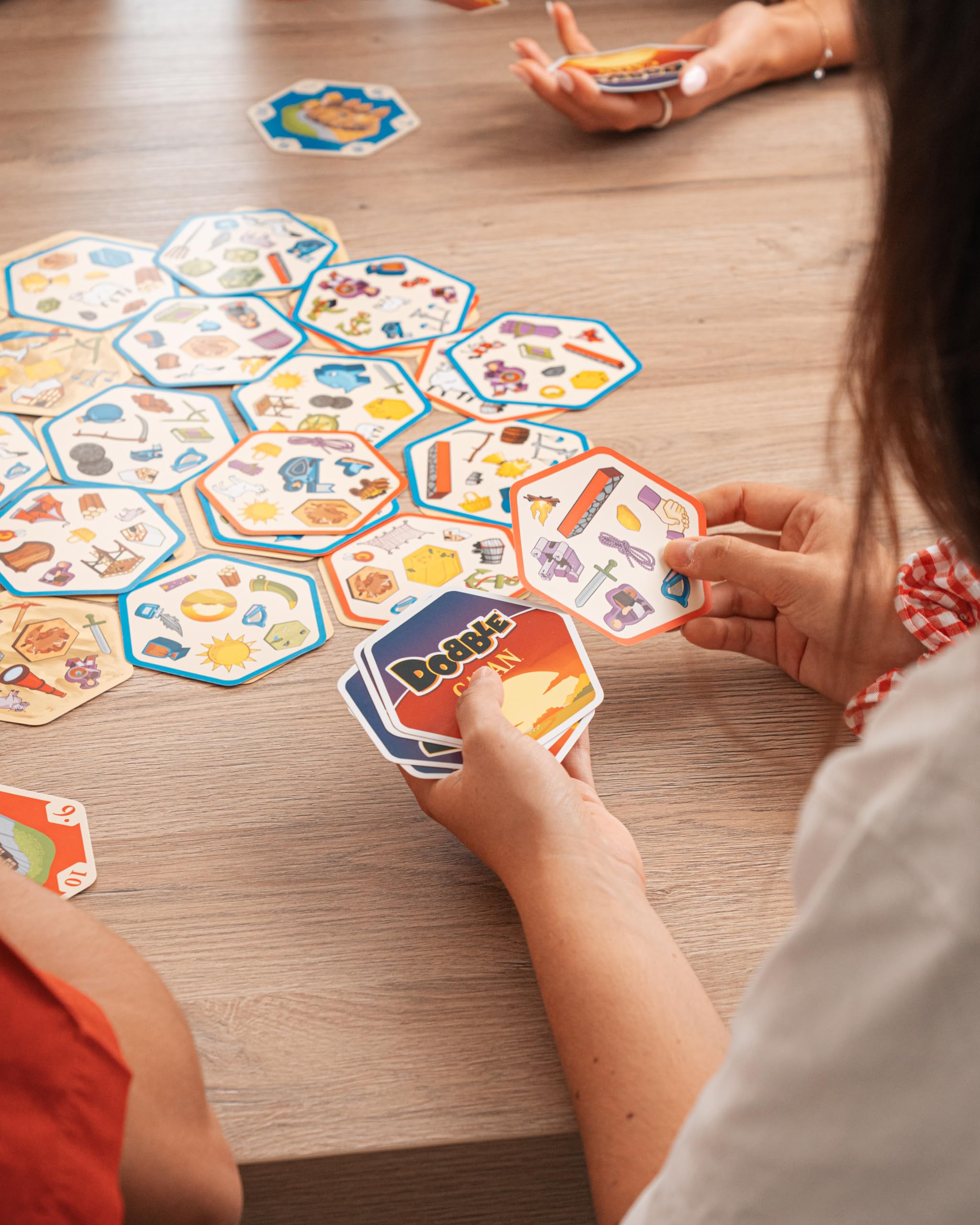 zygomatic-dobble-catan-kartenspiel-familienspiel-ab-8 image 4